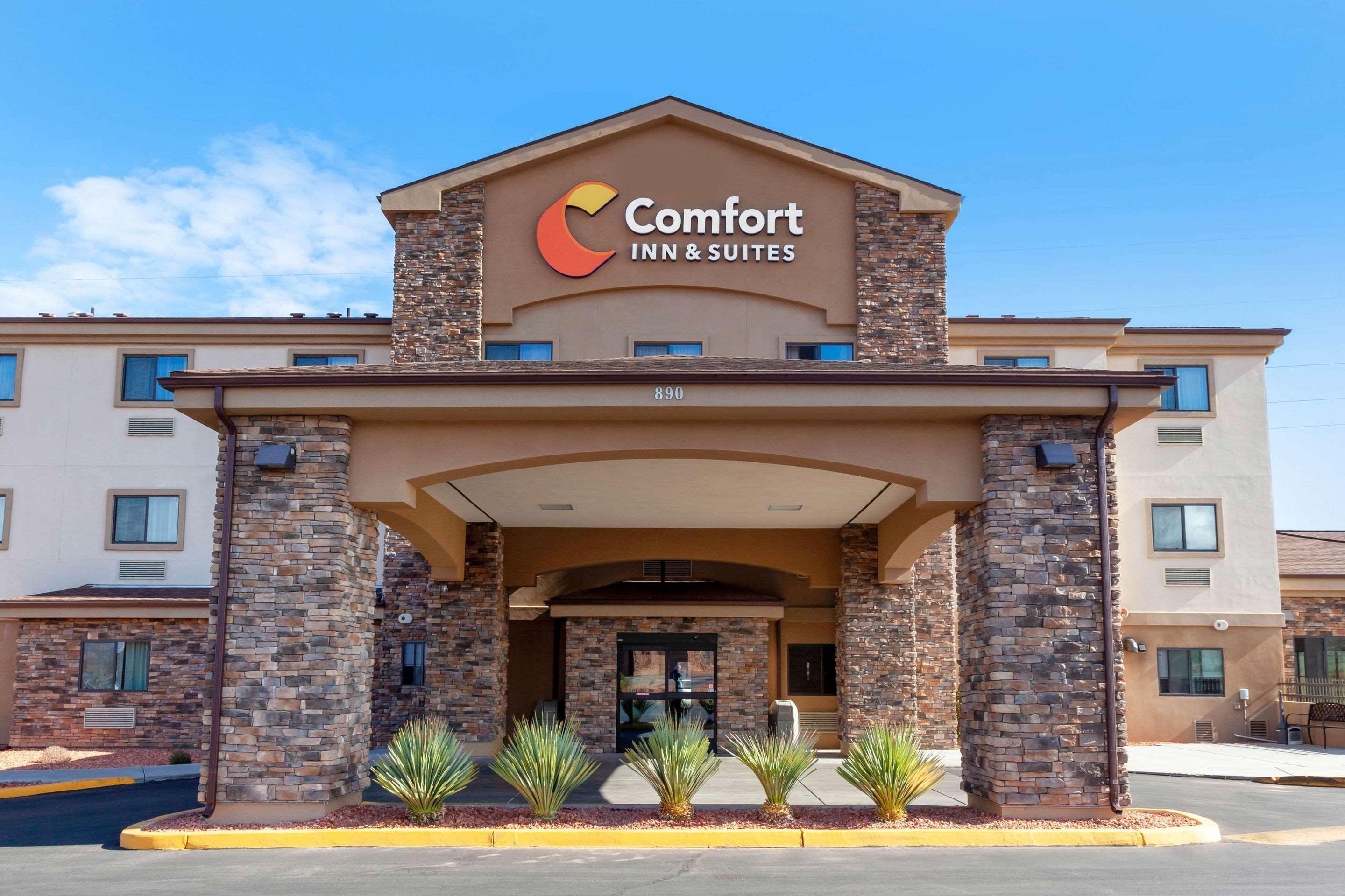 Comfort Inn & Suites Page At Lake Powell Exterior photo